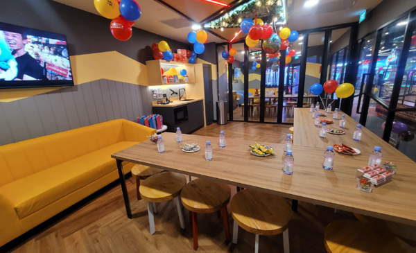 Image 7: Party Venues 