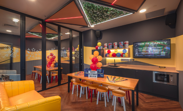 Image 29: Party Venues