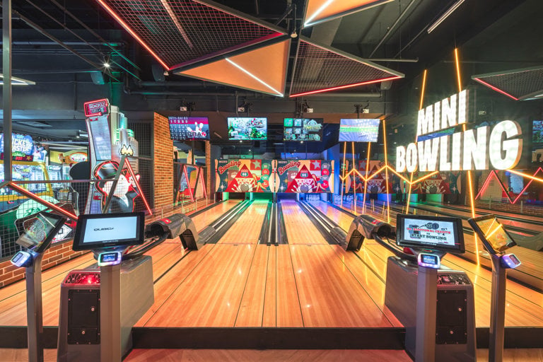 Mini Boeling Bowling Singapore | Fun Mini & Social Bowling for All Ages